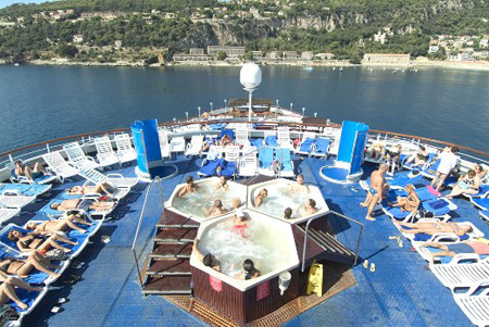 Người nhà nạn nhân MH370 an ủi thân nhân hành khách MH17